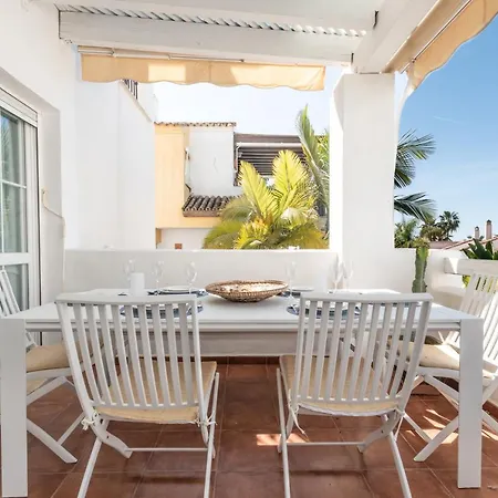 Apartment, Front Line Beach, In Arenas, Bahia De Marbella